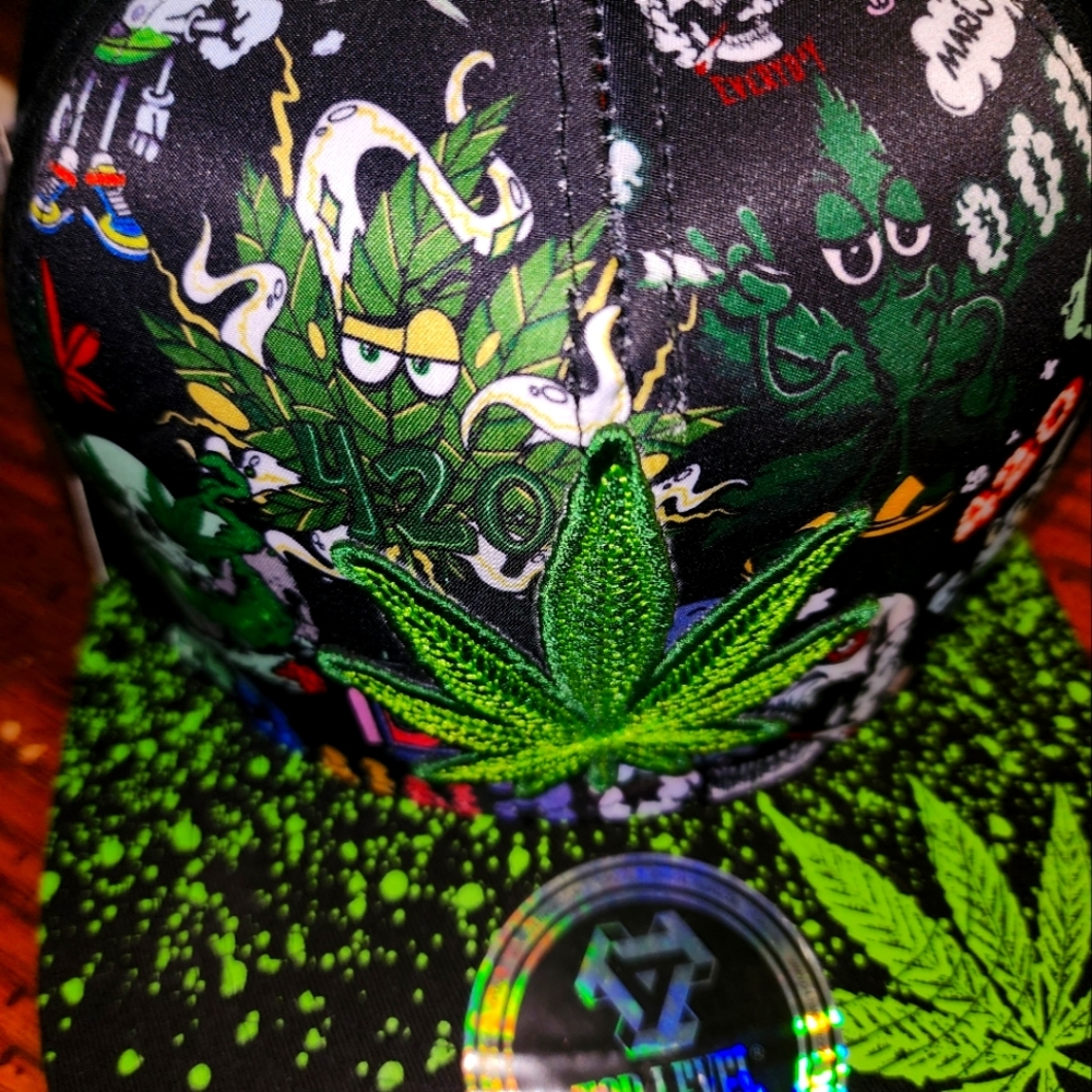 Unisex trippy trucker hat.